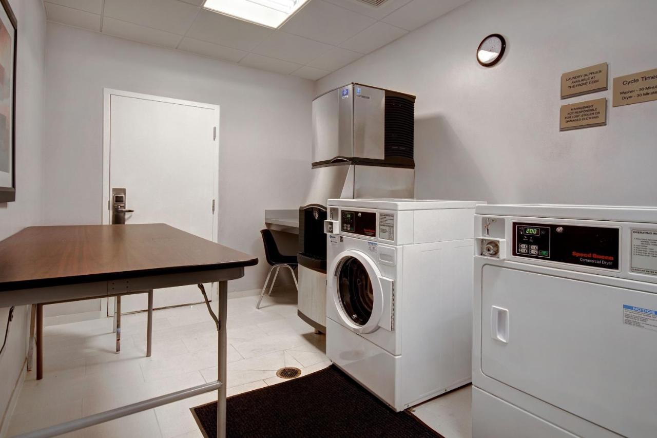 Springhill Suites Erie Kearsarge Екстериор снимка