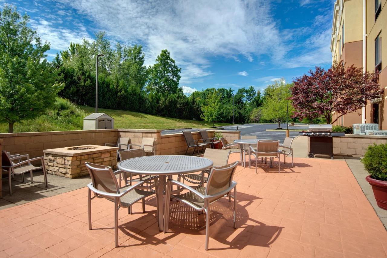 Springhill Suites Erie Kearsarge Екстериор снимка