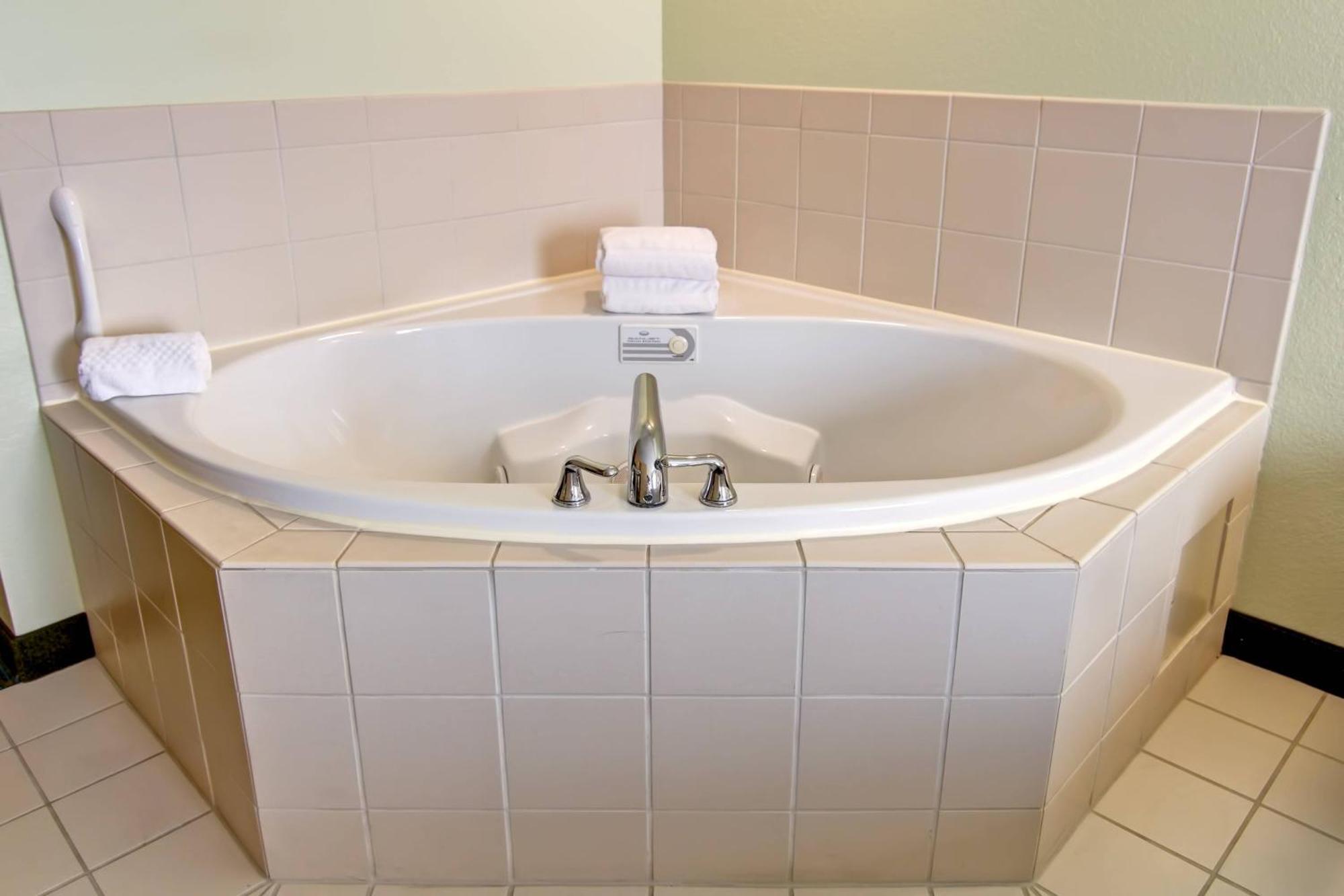 Springhill Suites Erie Kearsarge Екстериор снимка