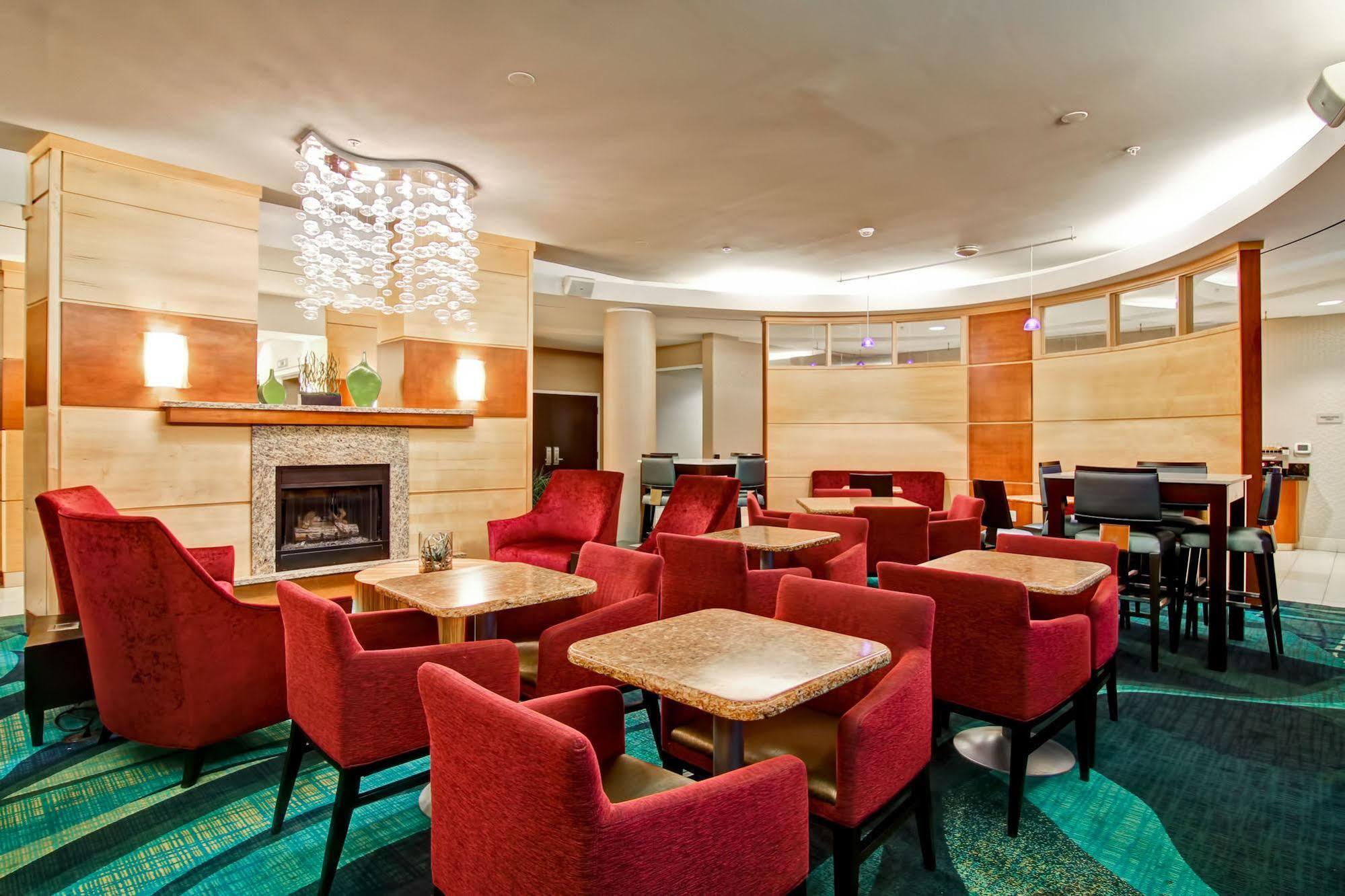 Springhill Suites Erie Kearsarge Екстериор снимка